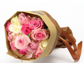 Flower Delivery in Japan - Mix Roses Bouquet