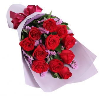 send a bouquet of 12 red roses to japan