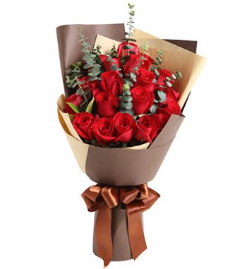 send 12 red roses bouquet to japan